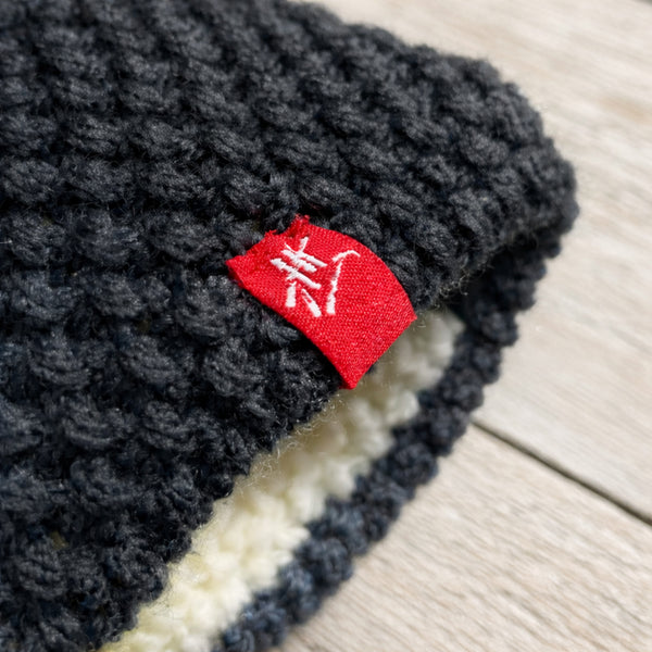 Hand-knitted headband – Narrow band – Black